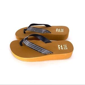 Billabong Women's Sweet Tides Patterned Details on Strap Flip Flop Sanda…